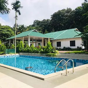  Hotel Green Aura By Bob