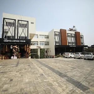 2* Hotel Soorya Castle